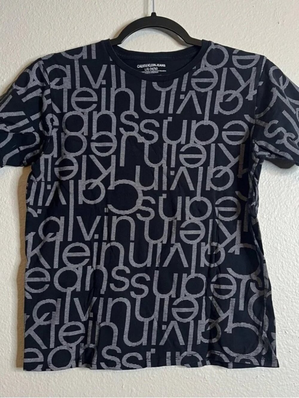 Calvin Klein T-shirt